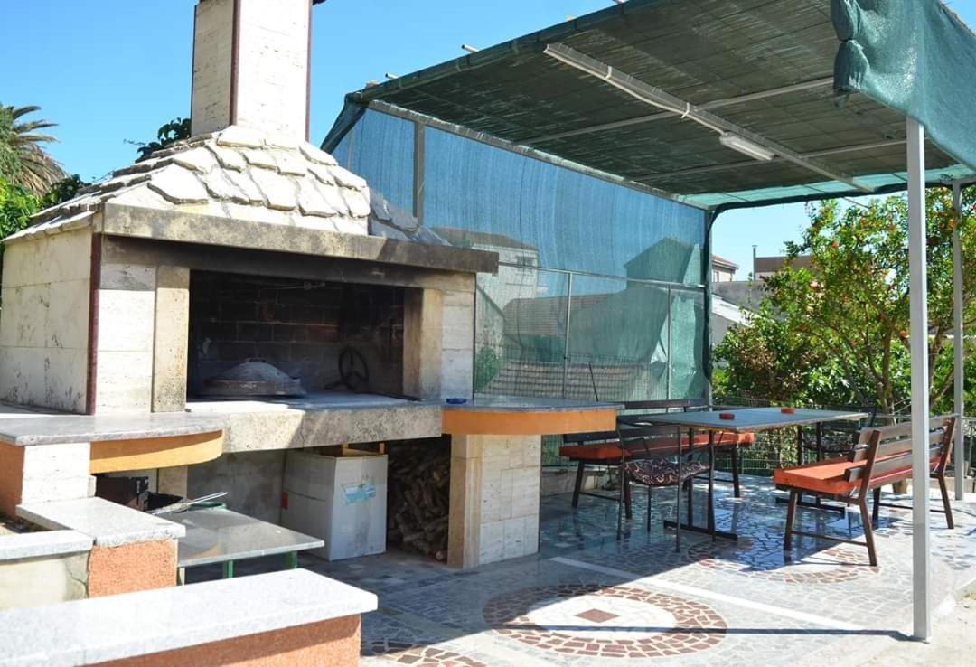 Apartments By The Sea Gradac, Makarska - 13681 Градац Екстериор снимка