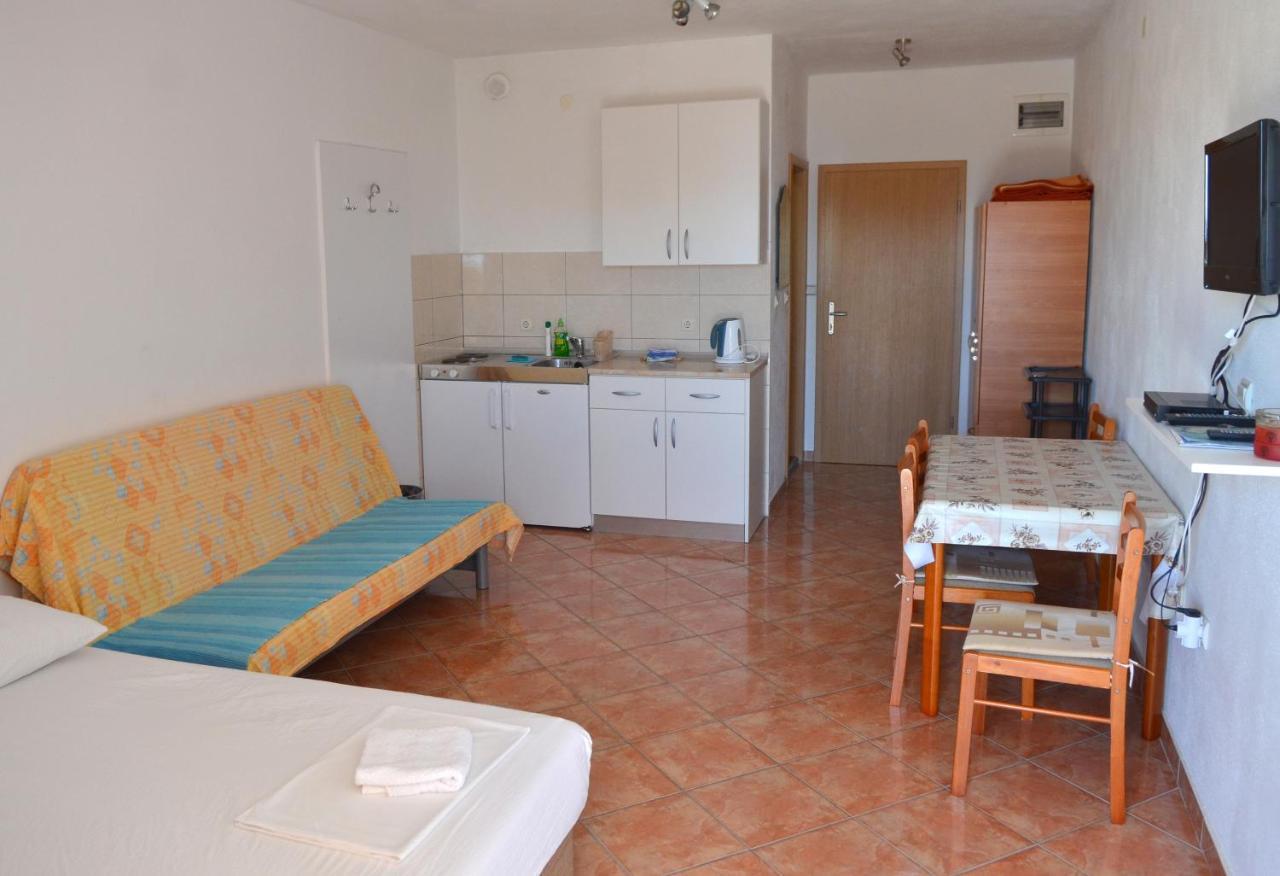 Apartments By The Sea Gradac, Makarska - 13681 Градац Екстериор снимка