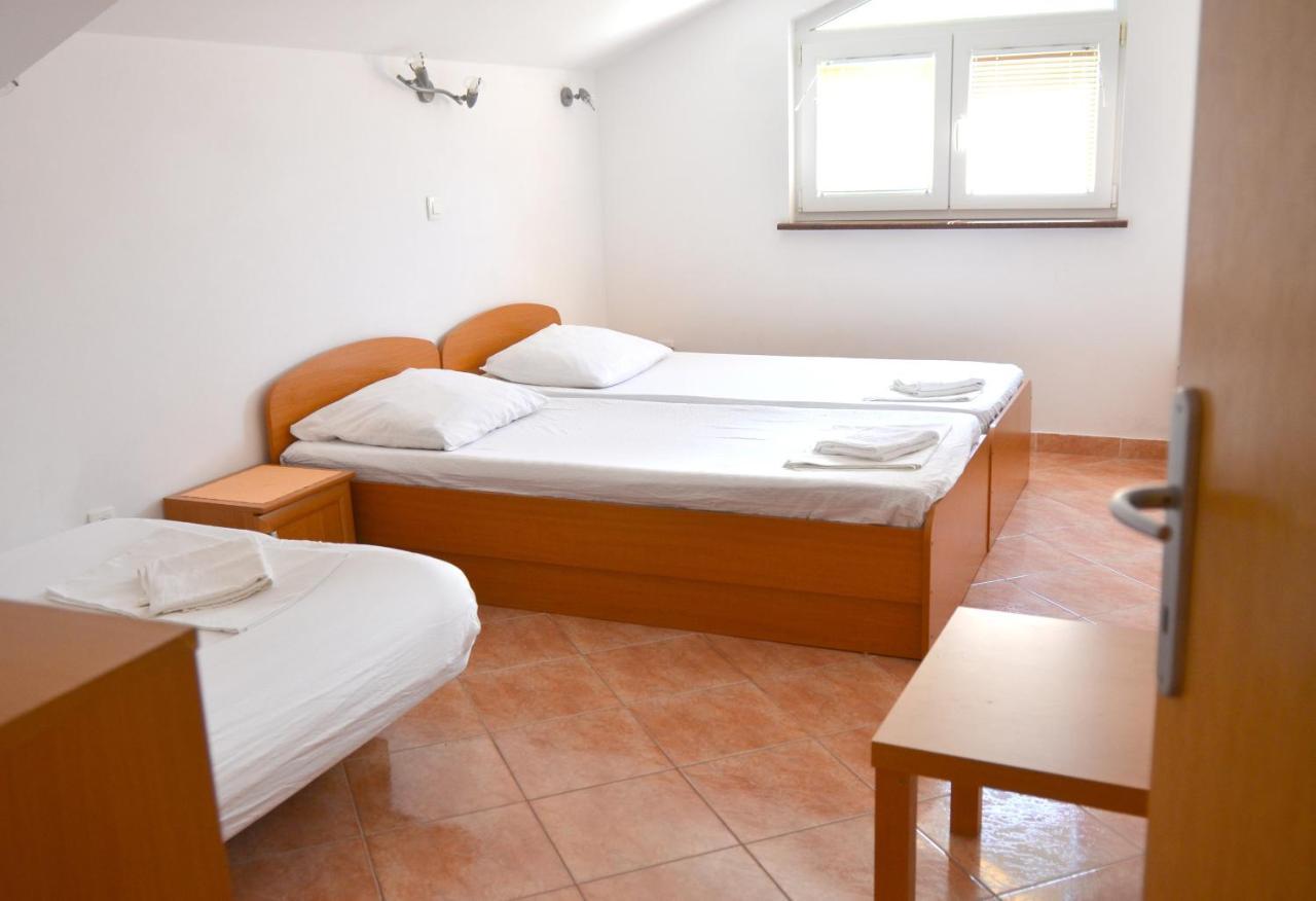 Apartments By The Sea Gradac, Makarska - 13681 Градац Екстериор снимка