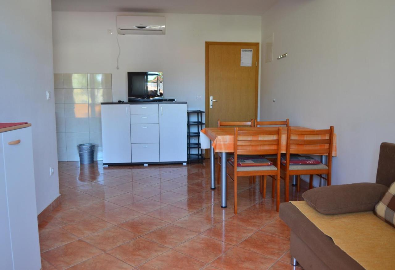 Apartments By The Sea Gradac, Makarska - 13681 Градац Екстериор снимка