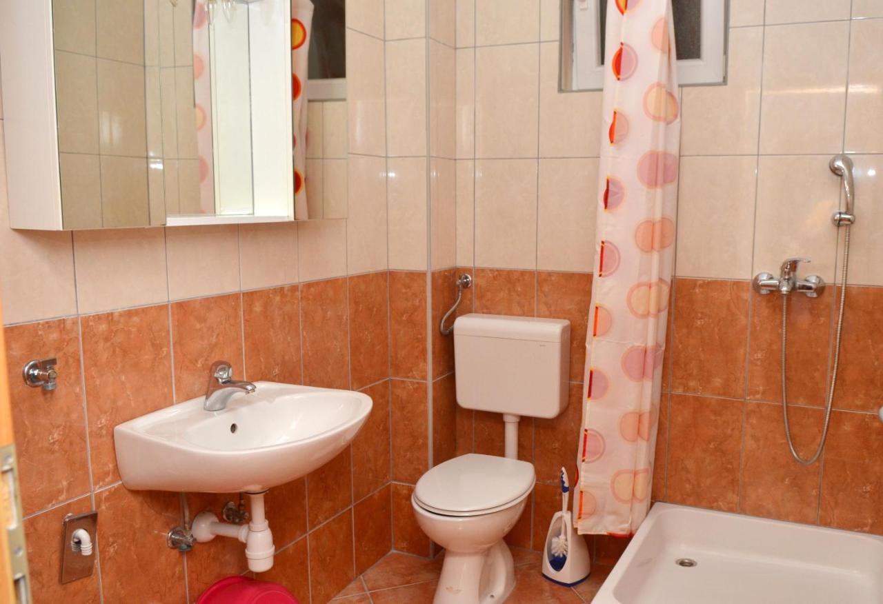 Apartments By The Sea Gradac, Makarska - 13681 Градац Екстериор снимка