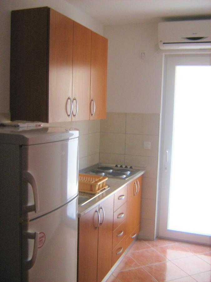 Apartments By The Sea Gradac, Makarska - 13681 Градац Екстериор снимка