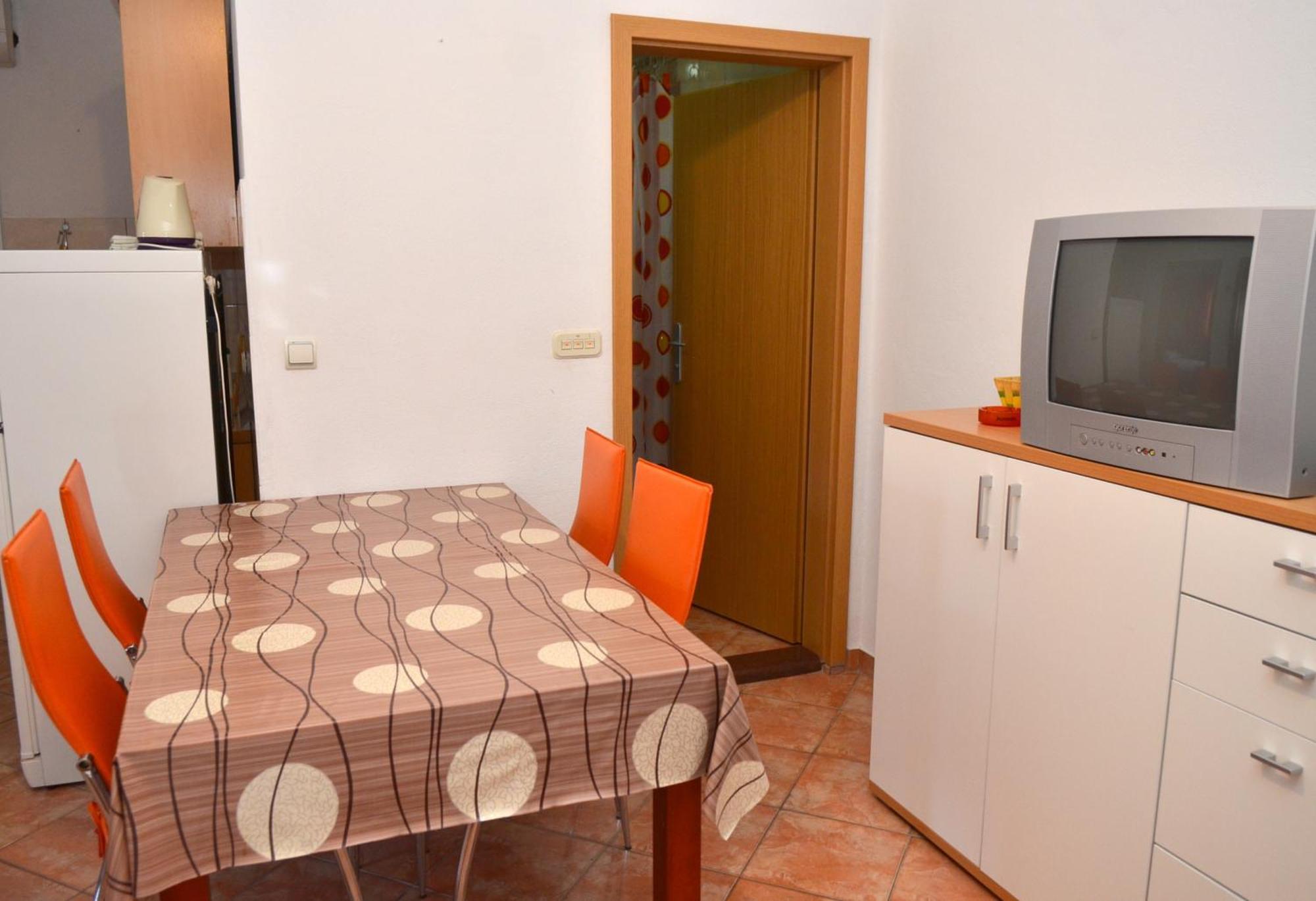 Apartments By The Sea Gradac, Makarska - 13681 Градац Стая снимка