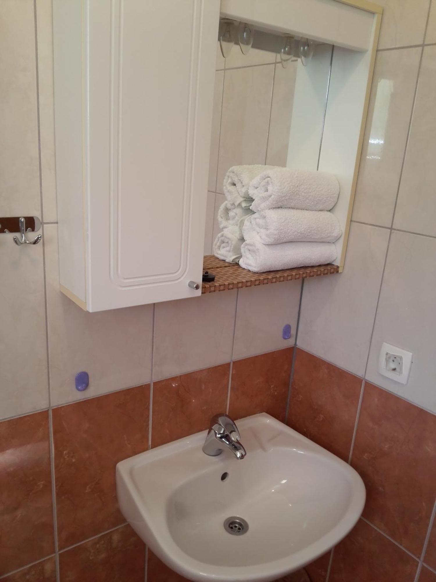 Apartments By The Sea Gradac, Makarska - 13681 Градац Стая снимка